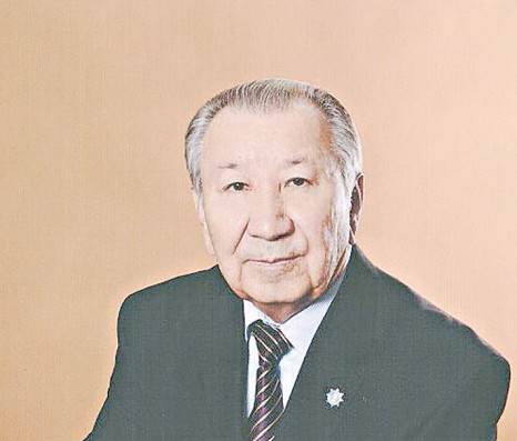 زايروللا دۇيسەنبەك ۇلى, اكادەميك: ۇلت دەڭگەيىن كوتەرگەن عىلىمنىڭ قادىرى بار