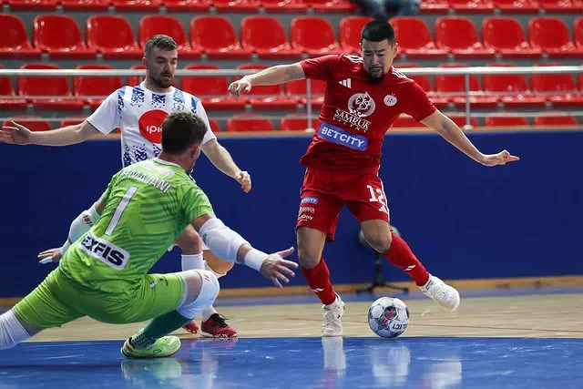 «قايرات» پەن «سەمەي» پلەي-وففقا جولداما الدى