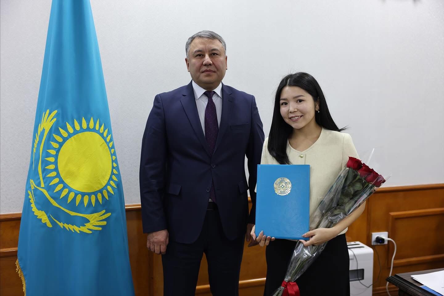 جاس مۇعالىم پرەزيدەنتتىك جاستار كادر رەزەرۆىنە قابىلداندى