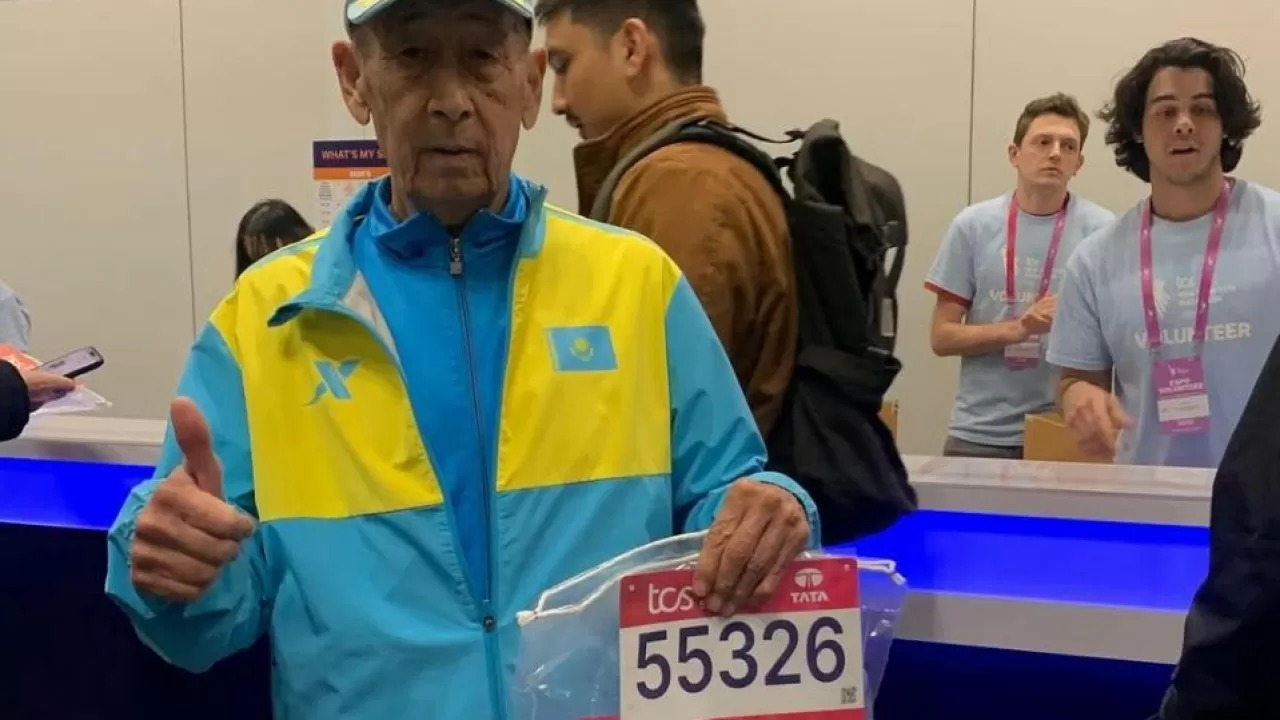 80 جاستاعى قازاقستاندىق سپورتشى نيۋ-يورك مارافونىن باعىندىردى