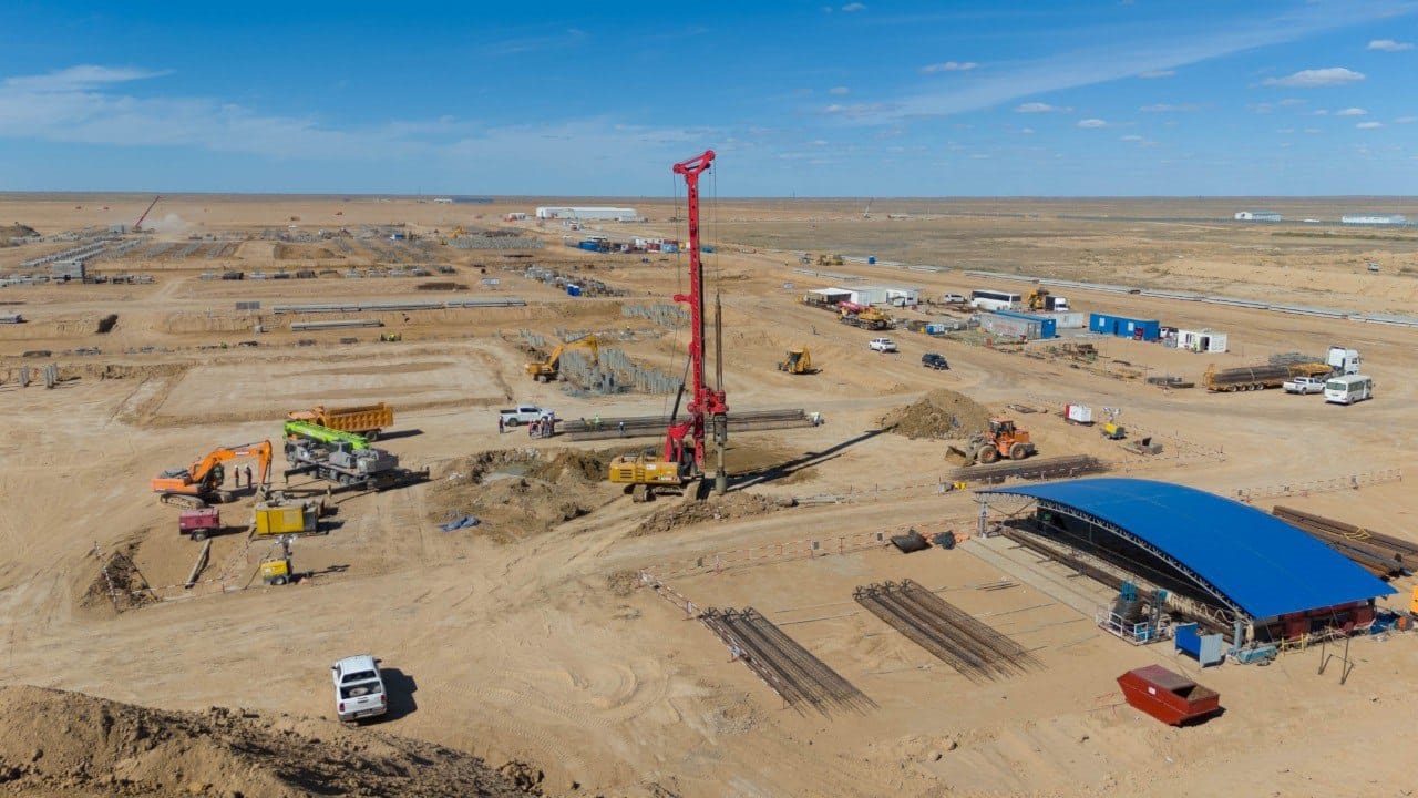 مۇناي-گاز حيمياسى ونەركاسىبىنە سەرپىن بەرەتىن جوبا