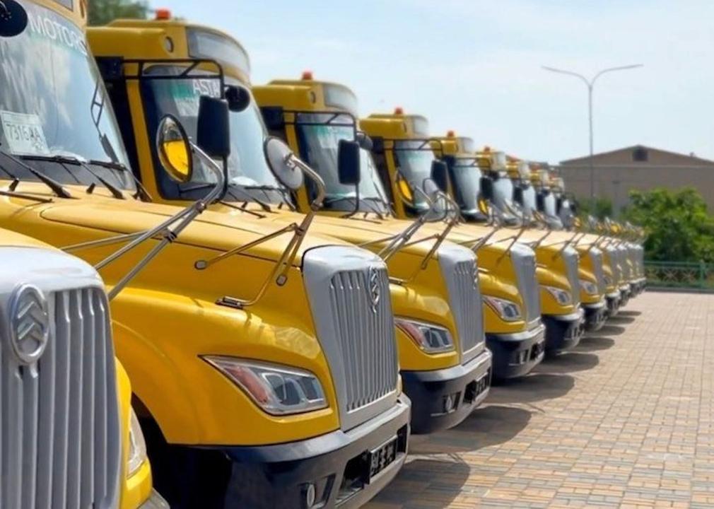 الماتى وبلىسىندا بالالاردى مەكتەپكە تاسىمالداۋ ماسەلەسى قالاي شەشىمىن تاپتى؟