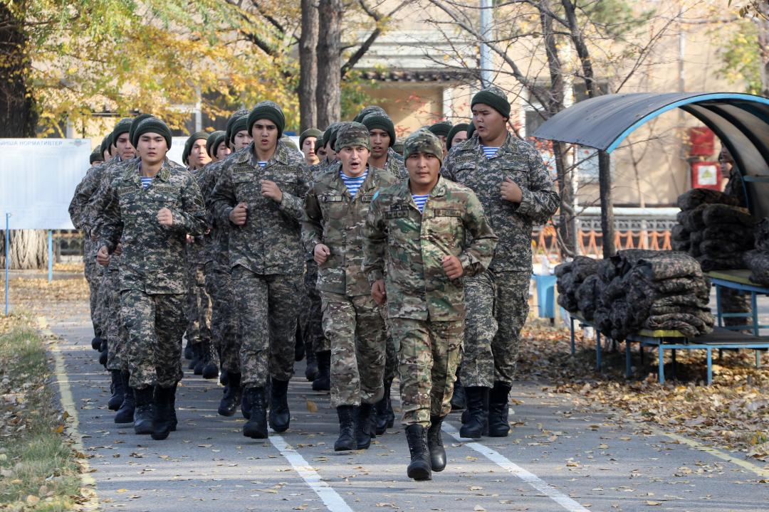 دەسانت اسكەرى قاتارىنا 1 500 جاۋىنگەر قوسىلدى