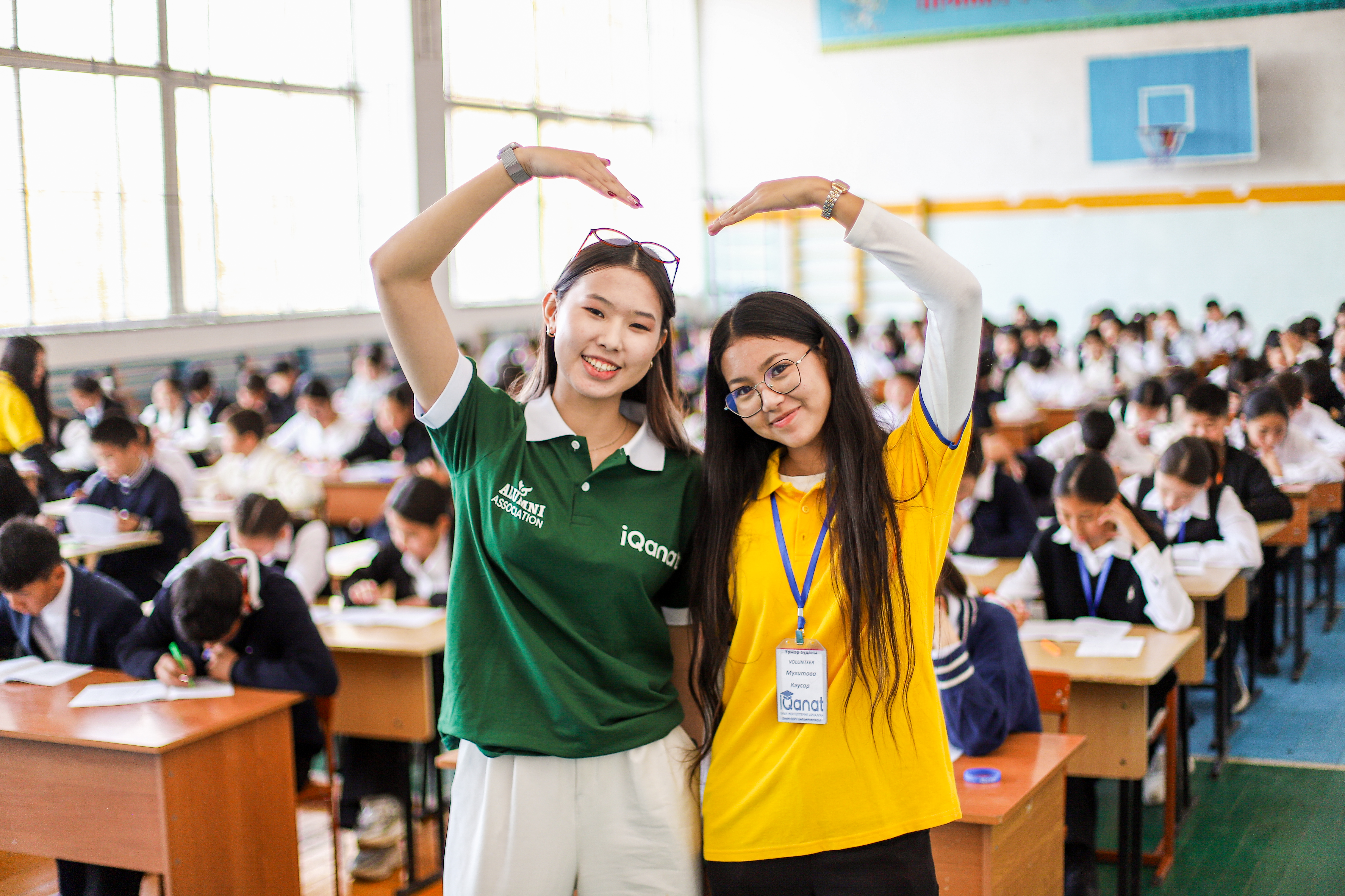 ارماننىڭ وتباسىلىق داستۇرگە اينالۋى: IQanat وليمپياداسىندا اۋىل وقۋشىلارى اعا-اپكەلەرىنىڭ ءىزىن باسۋدا