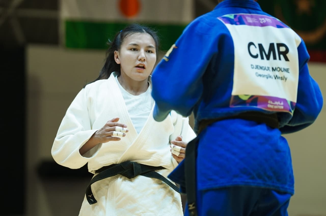 العاشقى التىندى ارۋنا اپەردى