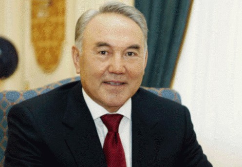 مەملەكەت باسشىسى قازاقستان حالقىن 1 مامىر مەرەكەسىمەن قۇتتىقتادى