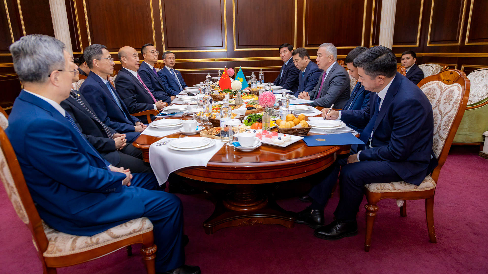 ساۋدا-ەكونوميكالىق ىنتىماقتاستىقتى كەڭەيتۋگە مۇددەلى