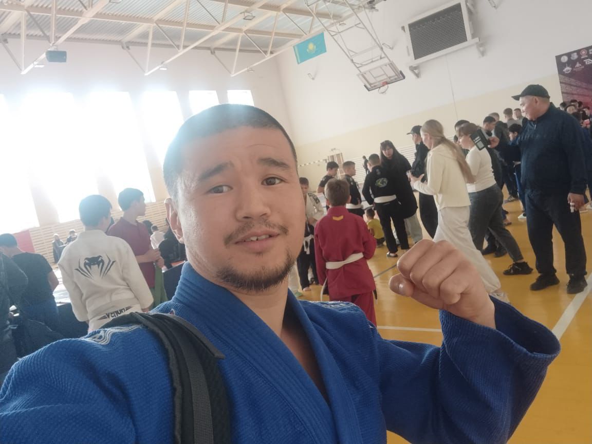 «ديپلوممەن – اۋىلعا»: جاس مامان 1% مولشەرلەمەمەن ءۇي الۋدىڭ قۇپياسىمەن ءبولىستى