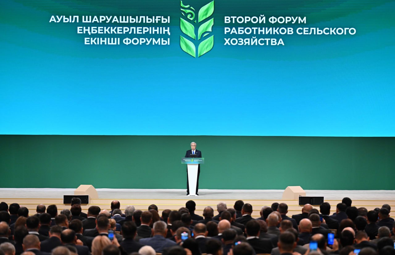 پرەزيدەنت: ءبىزدىڭ ۆەدومستۆولار ءتۇرلى جوسپارلار مەن جول كارتالارىن ازىرلەۋمەن اۋەستەنىپ كەتتى