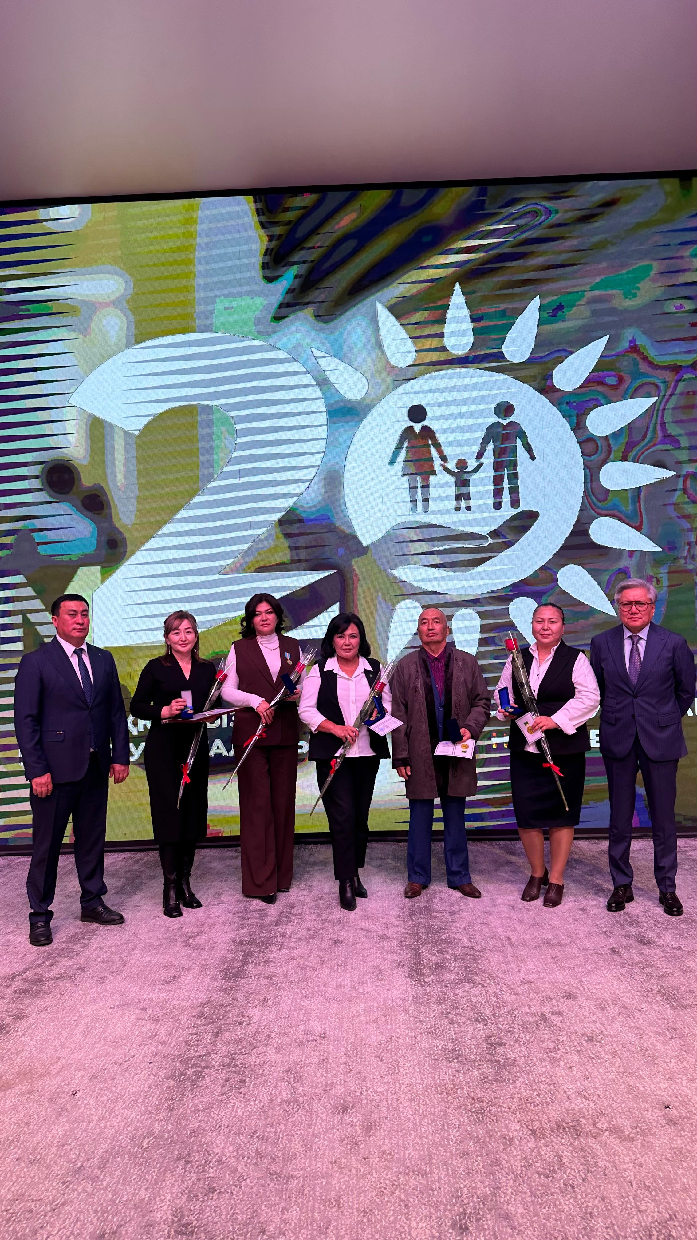 حالىققا قىزمەت كورسەتۋ ورتالىقتارىنىڭ قۇرىلعانىنا 20 جىل تولدى