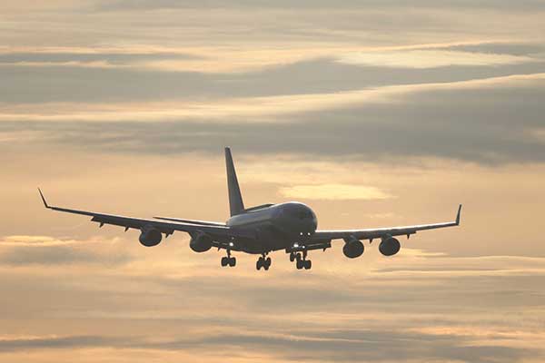 ايگىلى اۋە كومپانياسى بورتتا گادجەت پايدالانۋعا تىيىم سالدى