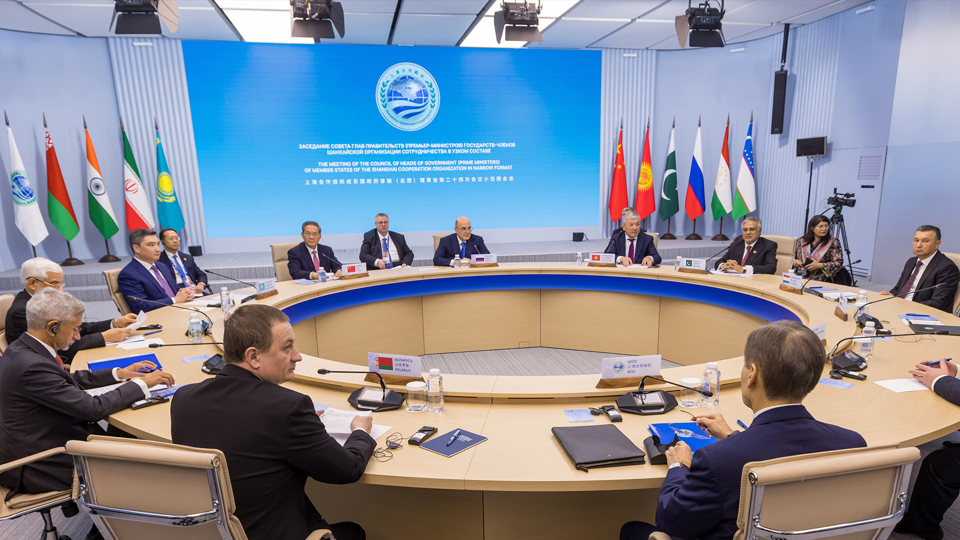 ولجاس بەكتەنوۆ ماسكەۋدە شىۇ-عا مۇشە ەلدەردىڭ ۇكىمەتتەرى باسشىلارى كەڭەسىنىڭ وتىرىسىنا قاتىستى