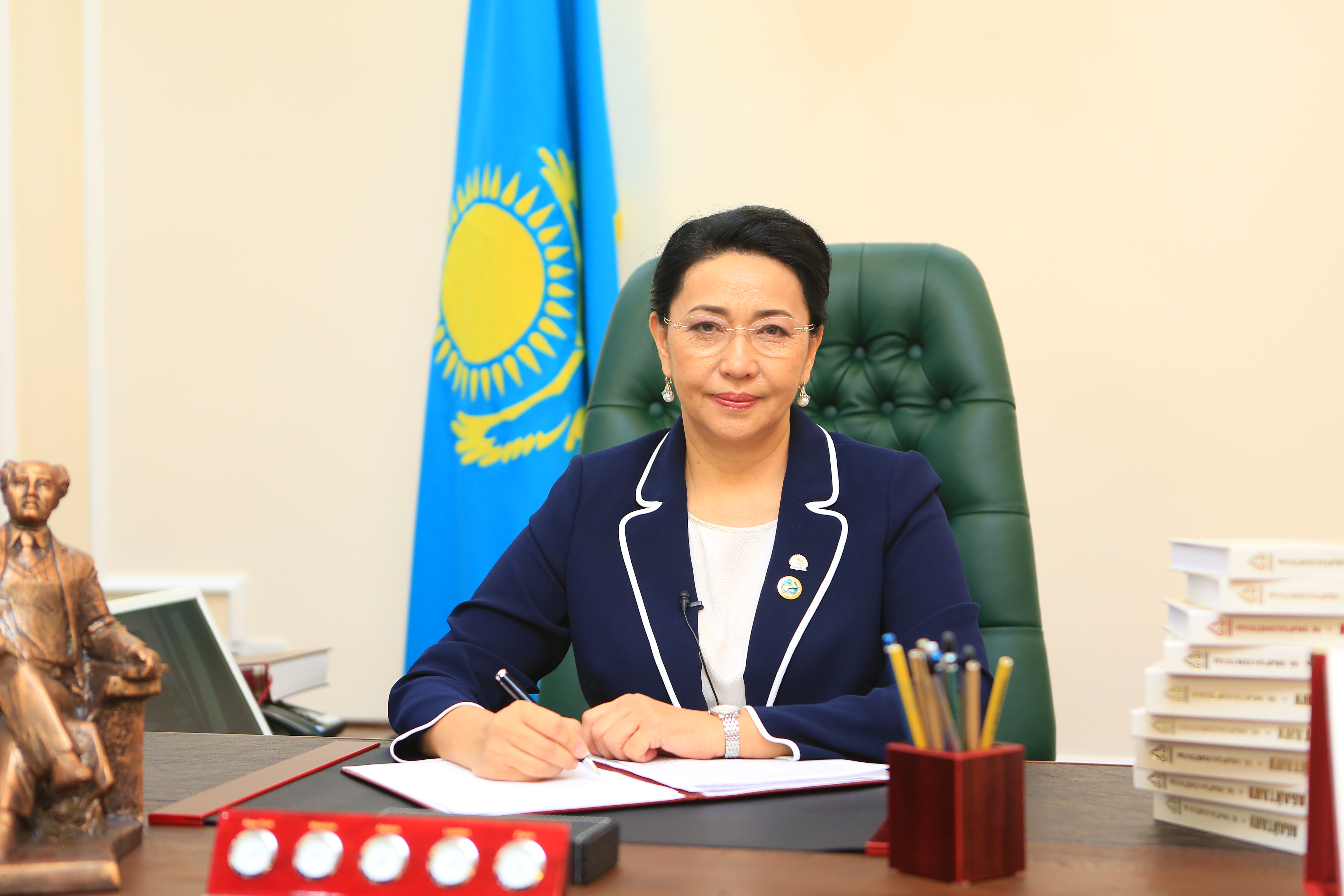 عىلىم-ءبىلىم سالاسىنداعى ارىپتەستىك