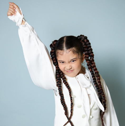 12 جاستاعى قازاق قىزى «گولوس. دەتي» شوۋىنىڭ فينالىندا ونەر كورسەتەدى