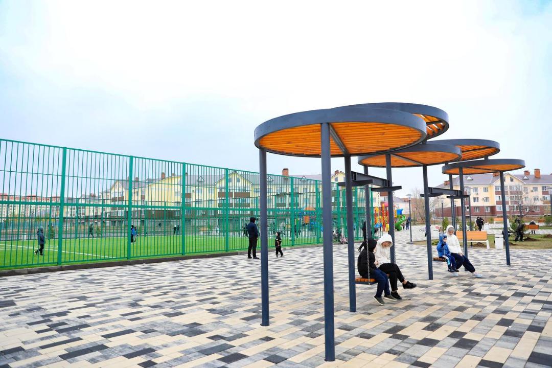 اقتوبەدە كاسىپكەرلەر 15 ساياباق سالىپ بەرمەك