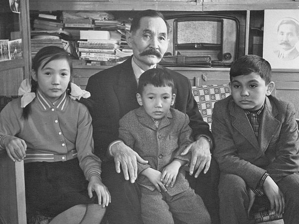 بيىل بالالار جازۋشىسى ساپارعالي بەگاليننىڭ تۋعانىنا – 130 جىل