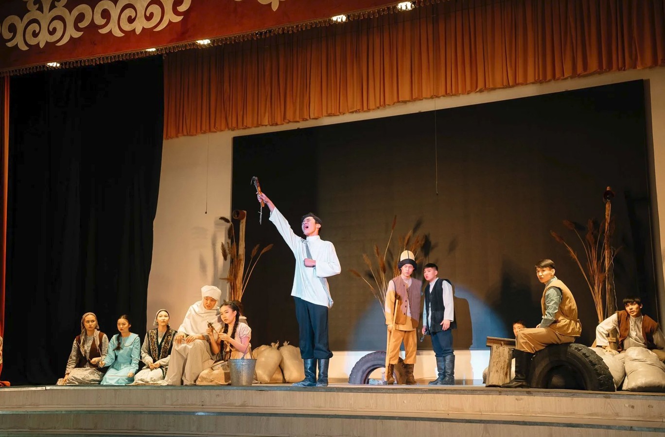 ستۋدەنتتىك تەاترلار سايىسى