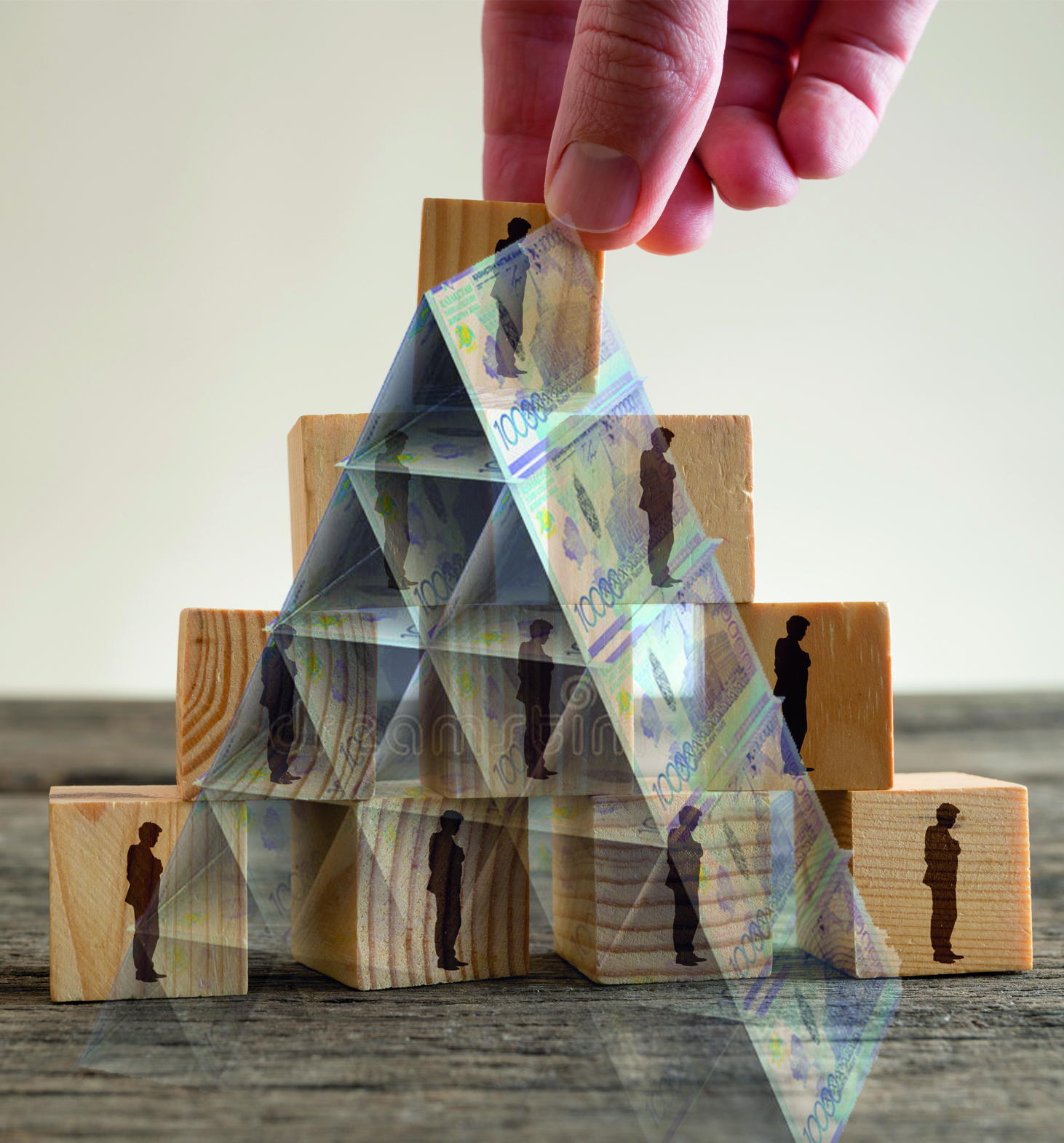 اباي وبلىسىندا 6,8 ملرد تەڭگە تارتقان قارجى پيراميداسى اشكەرەلەندى