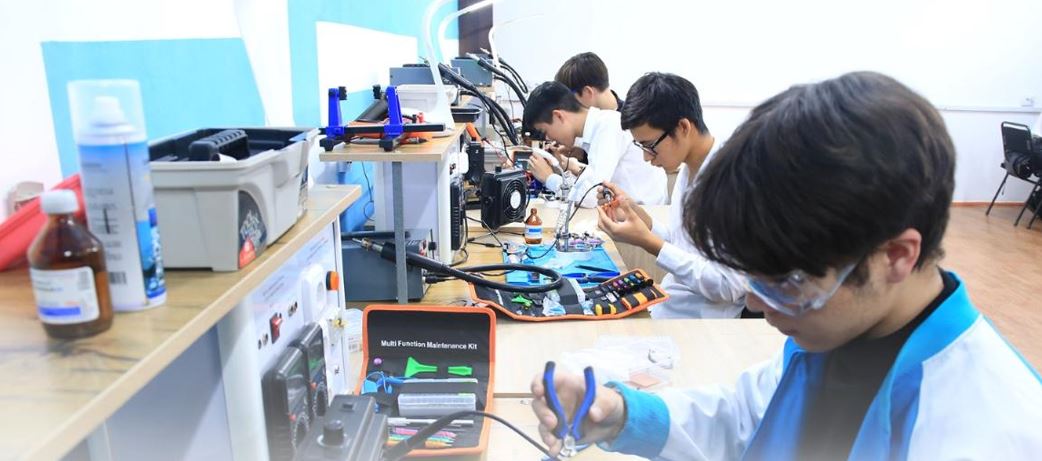 تالدىقورعاندا Fab-Lab يننوۆاتسيالىق زەرتحاناسى اشىلدى