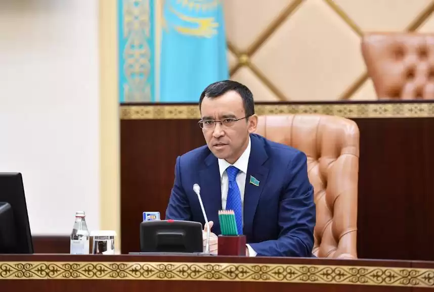 قارالاتىن ماسەلەلەر ناقتىلاندى