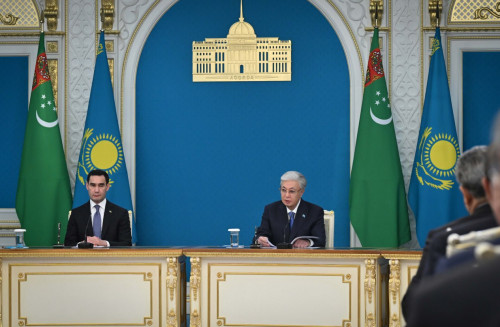 توقاەۆ پەن بەردىمۇحامەدوۆ باق وكىلدەرىنە ارنالعان بريفينگ وتكىزدى