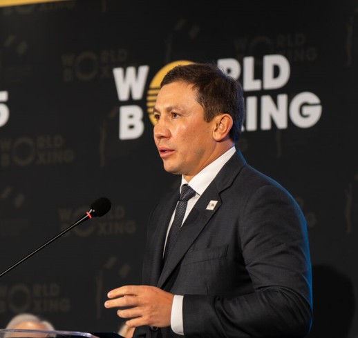 گولوۆكين اڭىز بوكسشىلارمەن ءبىر تىزىمگە ەندى