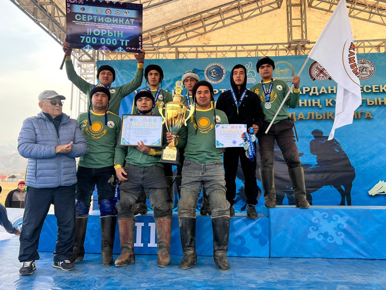 قاراسايلىق كوكپارشىلار دارا شىقتى