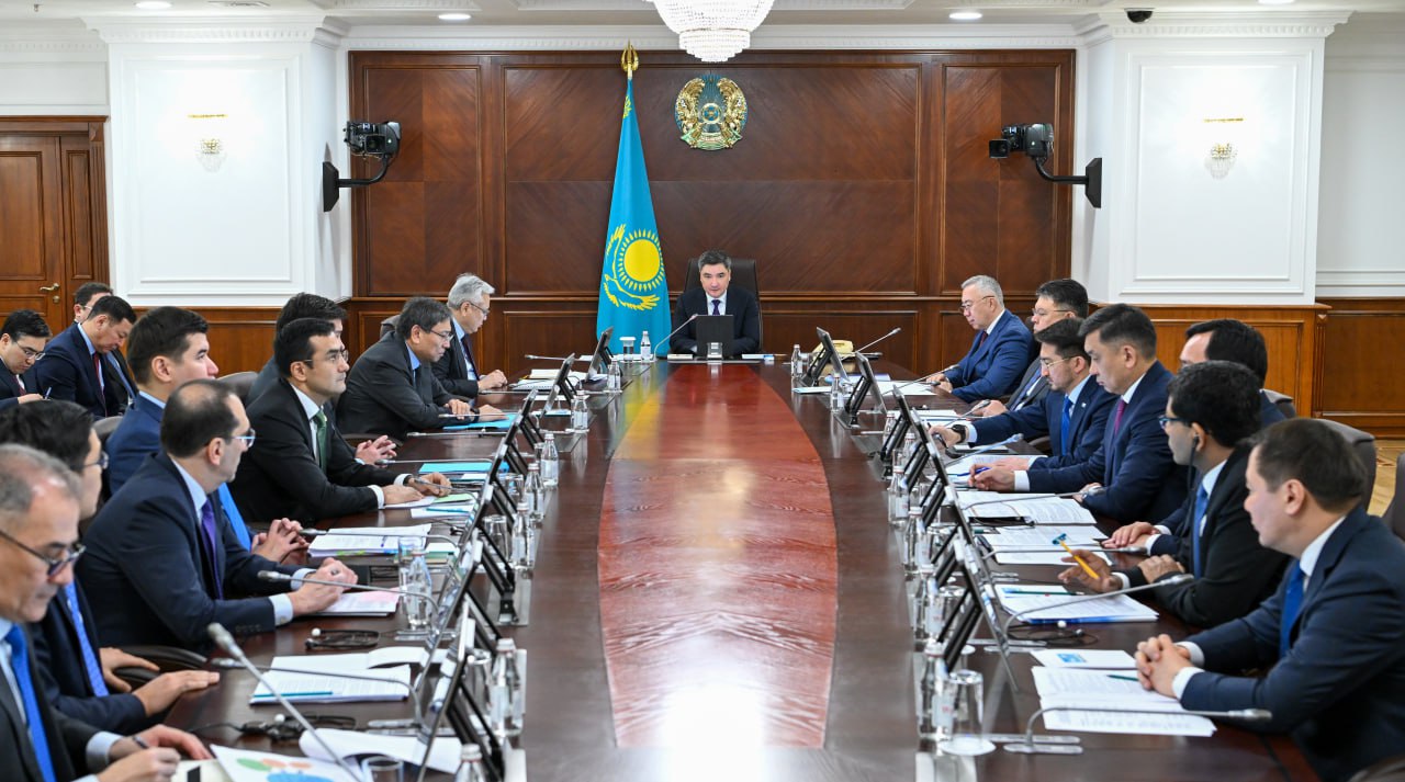 ۇكىمەتتىڭ حالىقارالىق قارجى ۇيىمدارىمەن ءوزارا ءىس-قيمىلى جاڭا دەڭگەيگە كوتەرىلدى