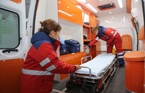 ۇكىمەتتە جەدەل جاردەم قىزمەتكەرلەرىنىڭ جالاقىسىن كوتەرۋ ماسەلەسى پىسىقتالىپ جاتىر