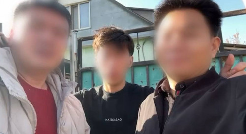 شەتەلدىكتەردەن اقشا بوپسالاعان قىلمىستىق توپ قولعا ءتۇستى