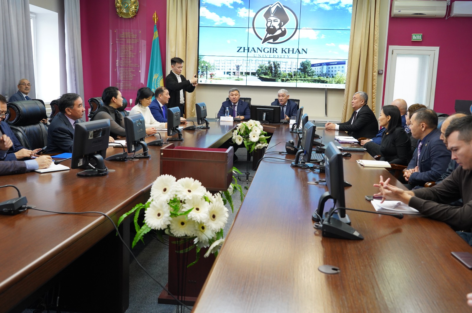 ورالدىق عالىمداردىڭ تىڭ جوبالارى