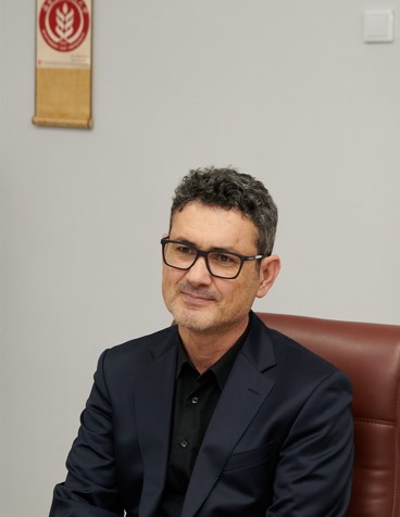 دجەلال چەكەن: قازاقستاندا عىلىمعا ۇمتىلىس ەرەكشە