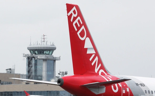 ماسكەۋدەن پحۋكەتكە ۇشقان ۇشاقتىڭ قوزعالتقىشىنان ءورت شىقتى