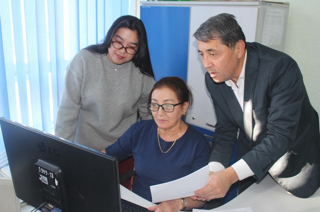 جامپوز جۋرناليست