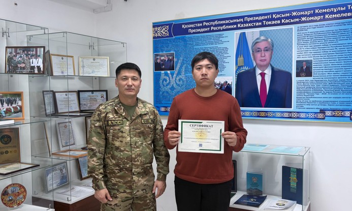 اسكەريلەرگە ءبىلىم گرانتىن تابىس ەتتى