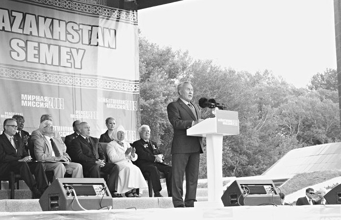 ەلباسى كىتاپحاناسىنا –  سەمەي ءوڭىرىنىڭ سىيى