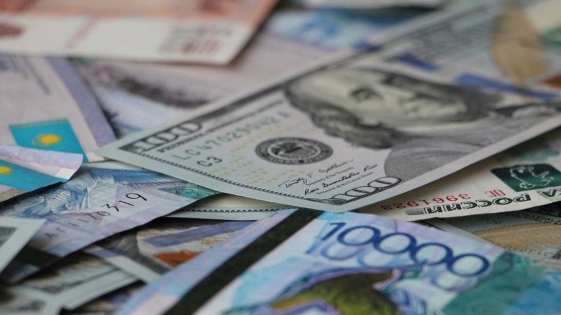 KASE-دەگى كۇندىزگى ساۋدا جابىلدى: دوللار باعامى 508 تەڭگەگە جەتتى