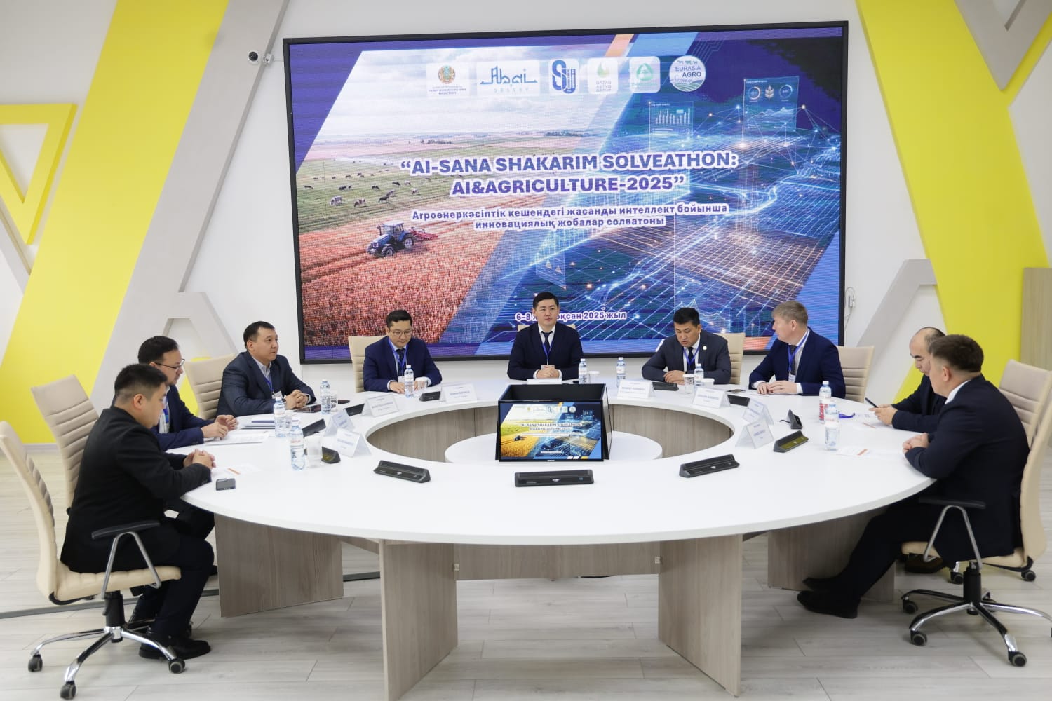 ەلىمىزدە تۇڭعىش رەت solveathon ءوتتى