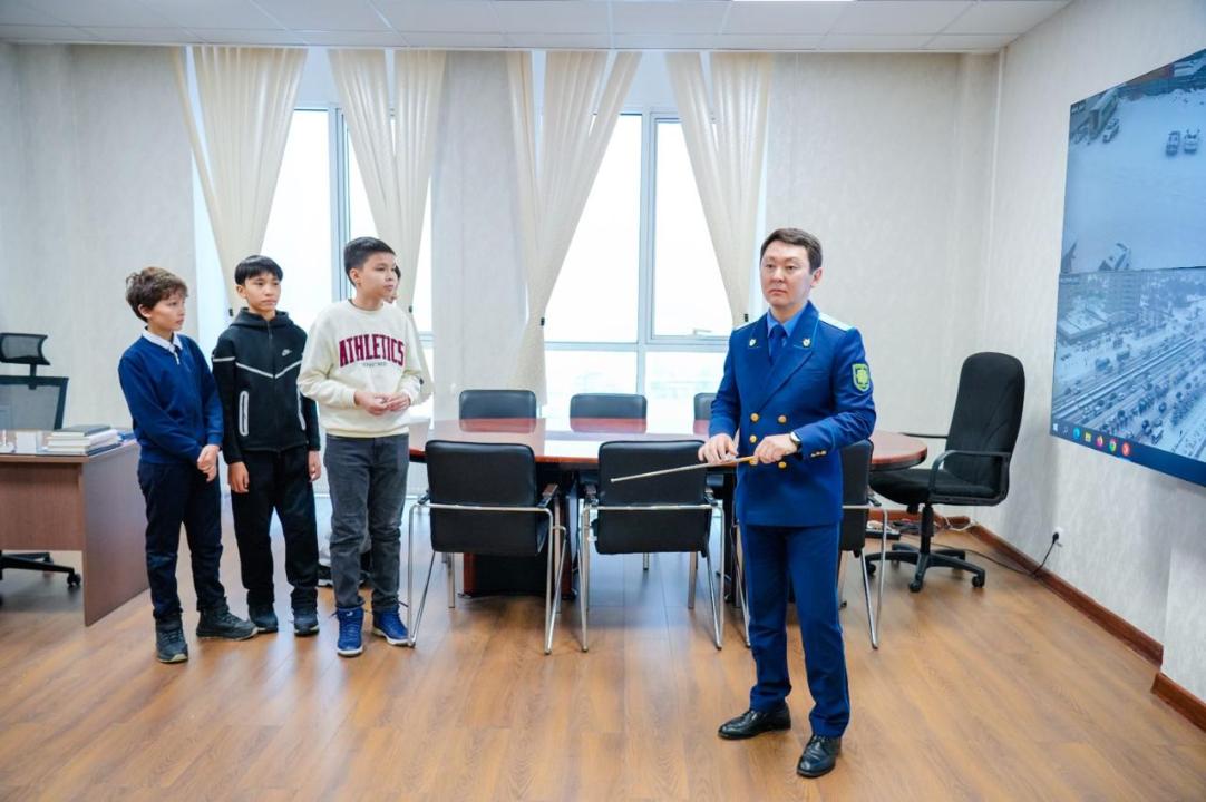 ەلوردا پروكۋراتۋراسىندا وقۋشىلارعا ارنالعان اشىق ەسىك كۇنى ءوتتى