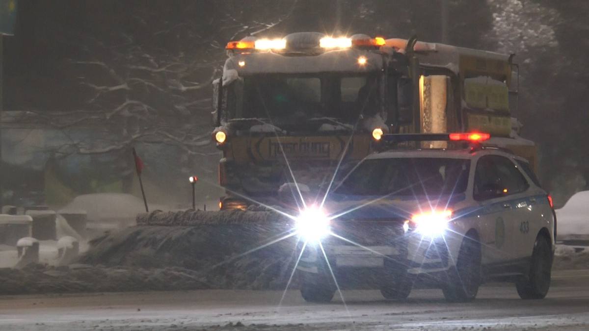 الماتىدا ءبىر تۇندە 58 جول اپاتى تىركەلدى