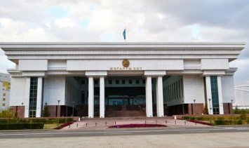 قۇقىق تاقىرىبى جانە باق