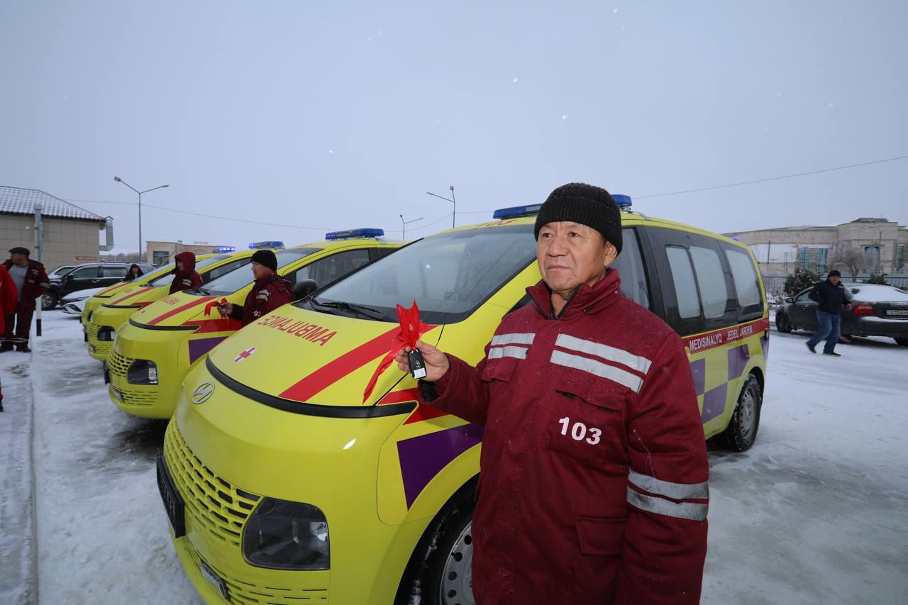 جاڭاوزەن قالاسىنا 5 جاڭا جەدەل جاردەم اۆتوكولىگى بەرىلدى