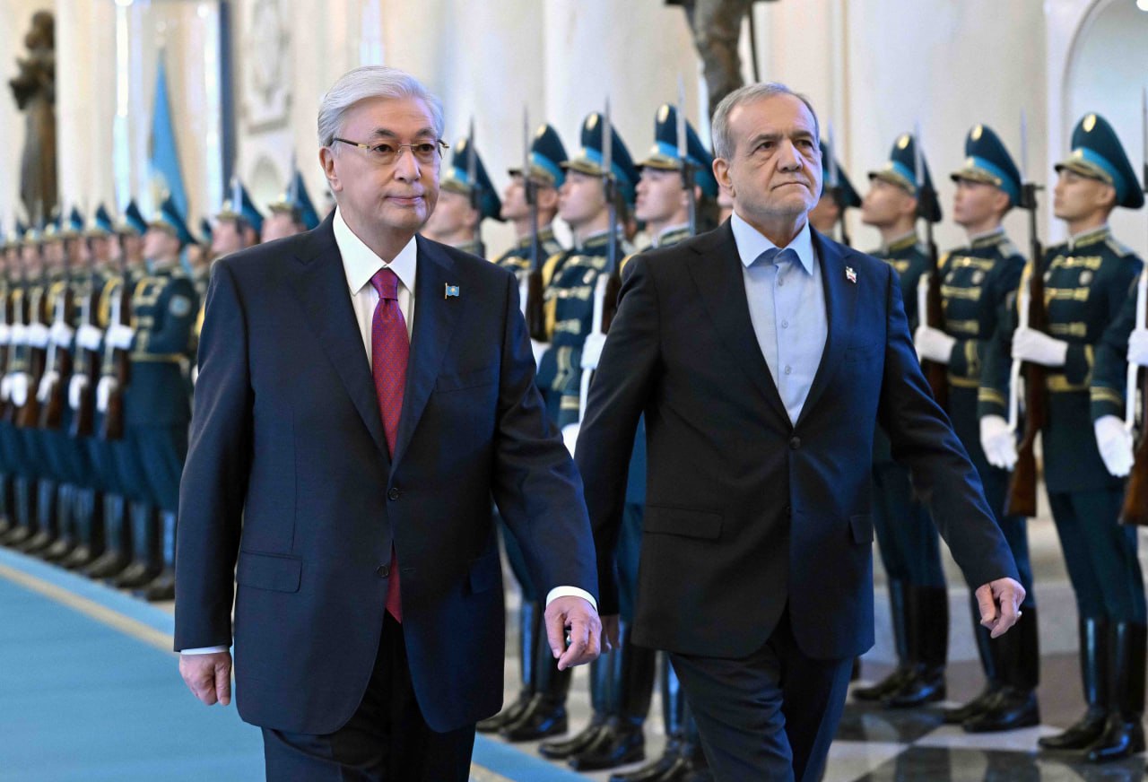 يران يسلام رەسپۋبليكاسىنىڭ پرەزيدەنتى اقورداعا كەلدى