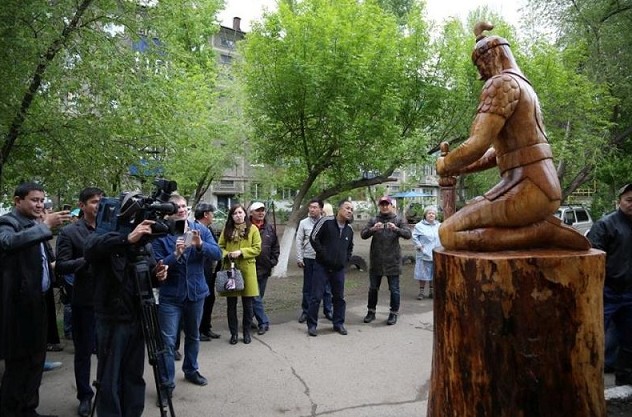 ورالدا قازاق حاندىعىنىڭ 550 جىلدىعىنا ەرەكشە سىيلىق دايىندالدى