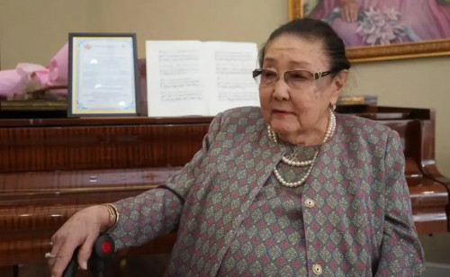 بيبىگۇل تولەگەنوۆا 96 جاسقا كەلدى