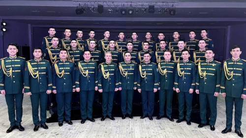 ۇلتتىق ۇلاننىڭ اسكەري قىزمەتشىسى انىمەن الەۋمەتتىك جەلىنى ءتانتى ەتتى