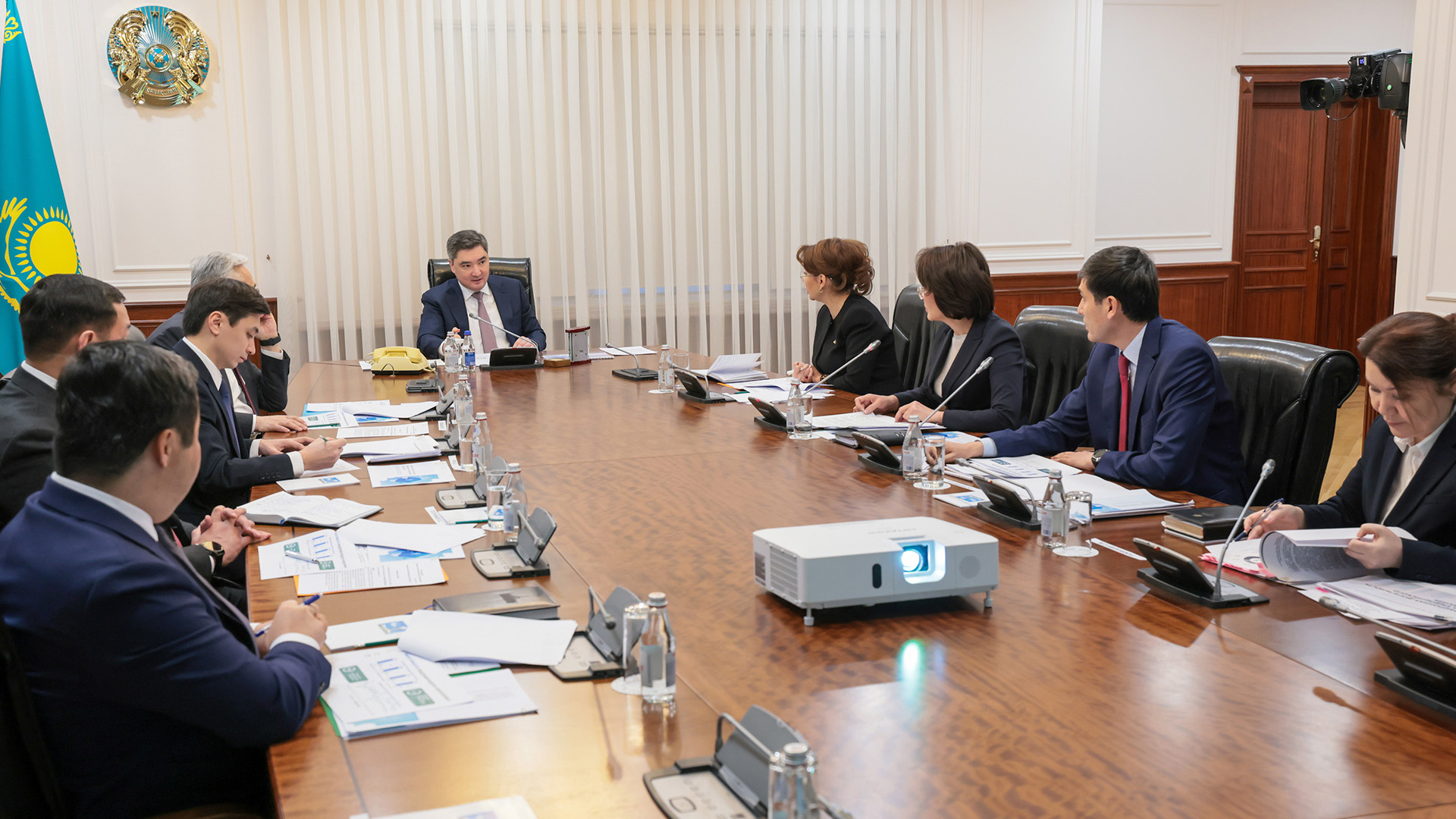 دەنساۋلىق ساقتاۋ سالاسىن تسيفرلاندىرۋ جانە قارجىلىق ءتارتىپ ماسەلەسى بويىنشا كەڭەس ءوتتى