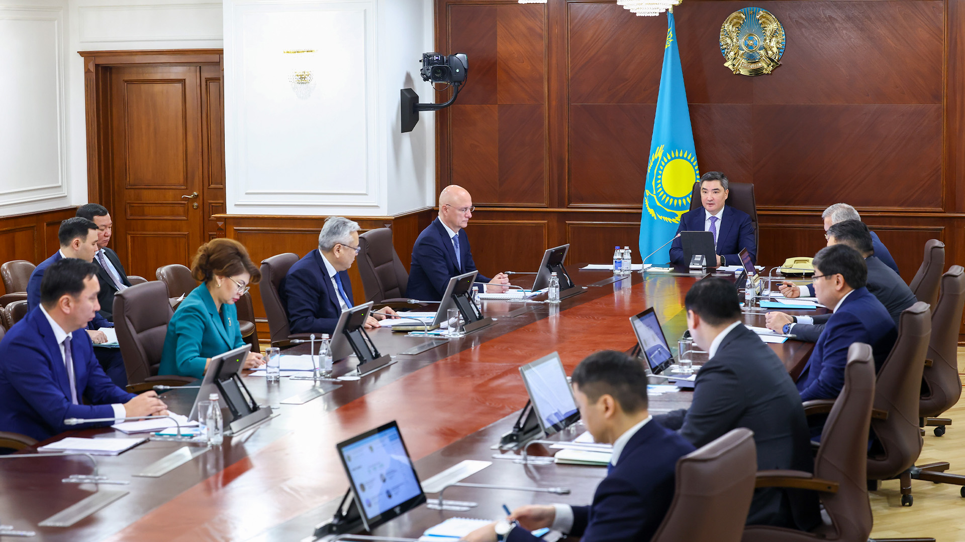 ورىستەتە الساق, ءوسىم بار