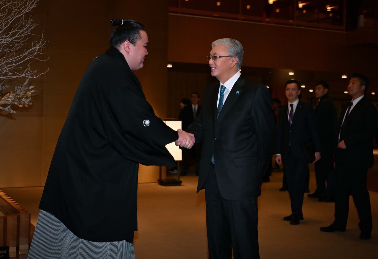 توكيودا پرەزيدەنت قاسىم-جومارت توقاەۆ كاسىپقوي سۋموشى ەرسىن بالتاعۇلمەن كەزدەستى