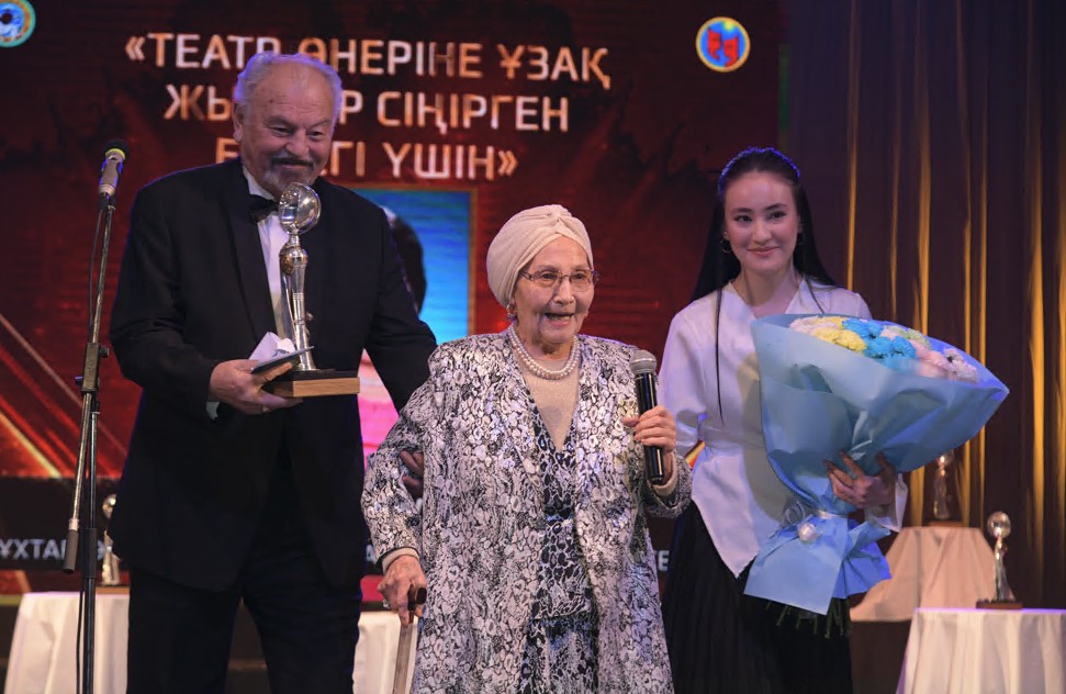 ونەر تارلاندارى ماراپاتتالدى